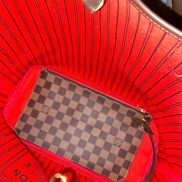 Like new Louis Vuitton neverfull MM bag - Picture 1 of 3